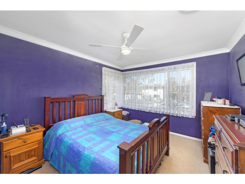 4 Dandar Place, Bradbury NSW 2560