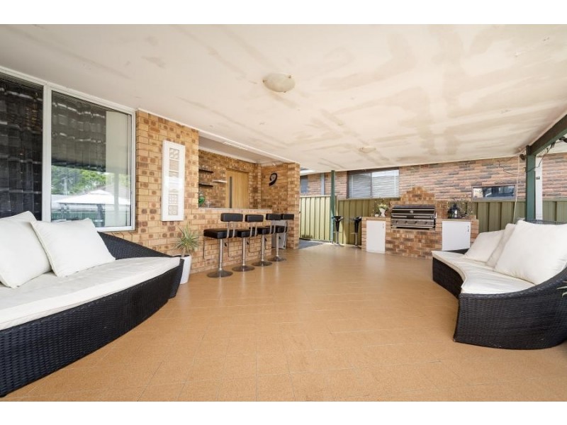 3 Welch Place, Minto NSW 2566