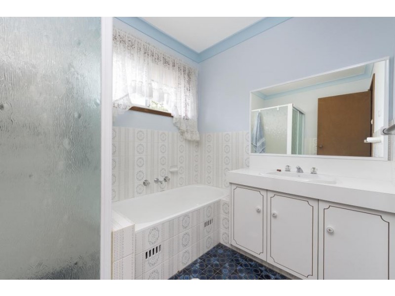 123 The Parkway, Bradbury NSW 2560