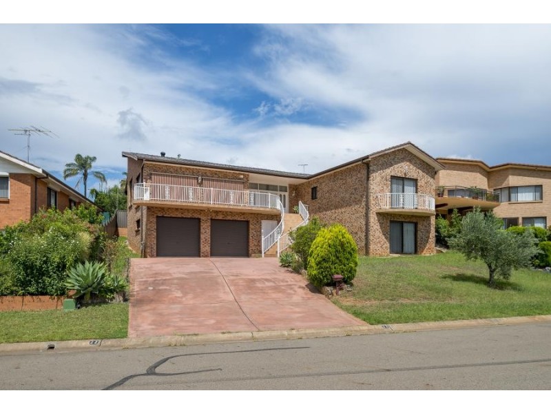 22 Clareville Close, Woodbine NSW 2560