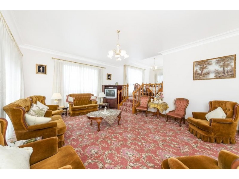 22 Clareville Close, Woodbine NSW 2560
