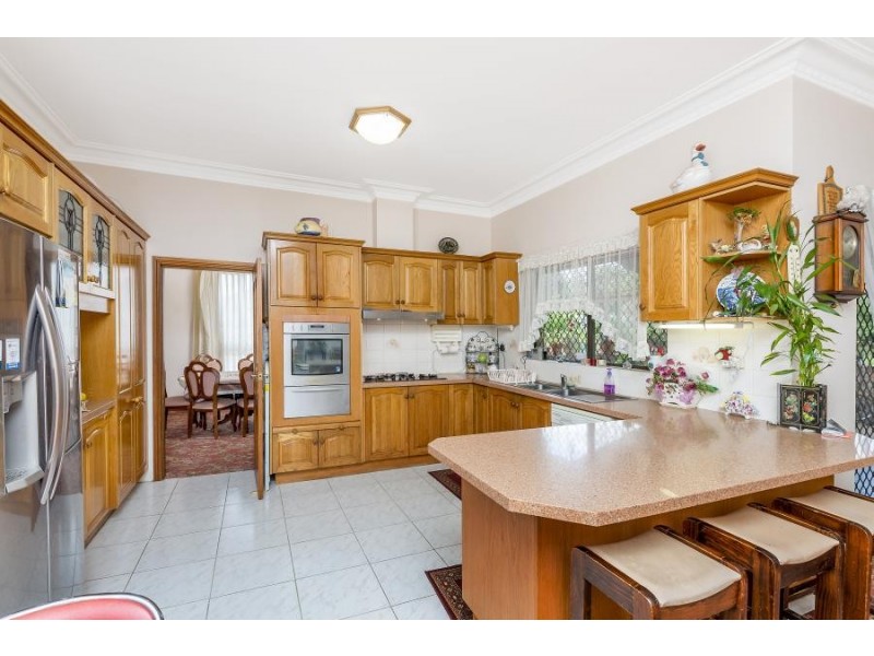 22 Clareville Close, Woodbine NSW 2560