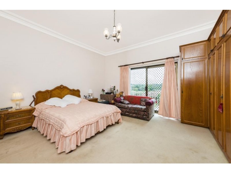 22 Clareville Close, Woodbine NSW 2560