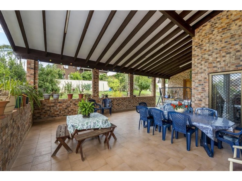 22 Clareville Close, Woodbine NSW 2560