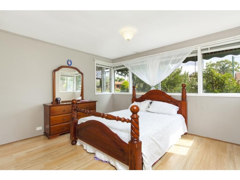 10 Gilmore Avenue, Leumeah NSW 2560