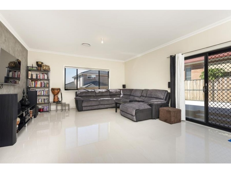 11 Bimberi Avenue, Minto NSW 2566
