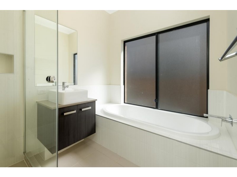11 Bimberi Avenue, Minto NSW 2566