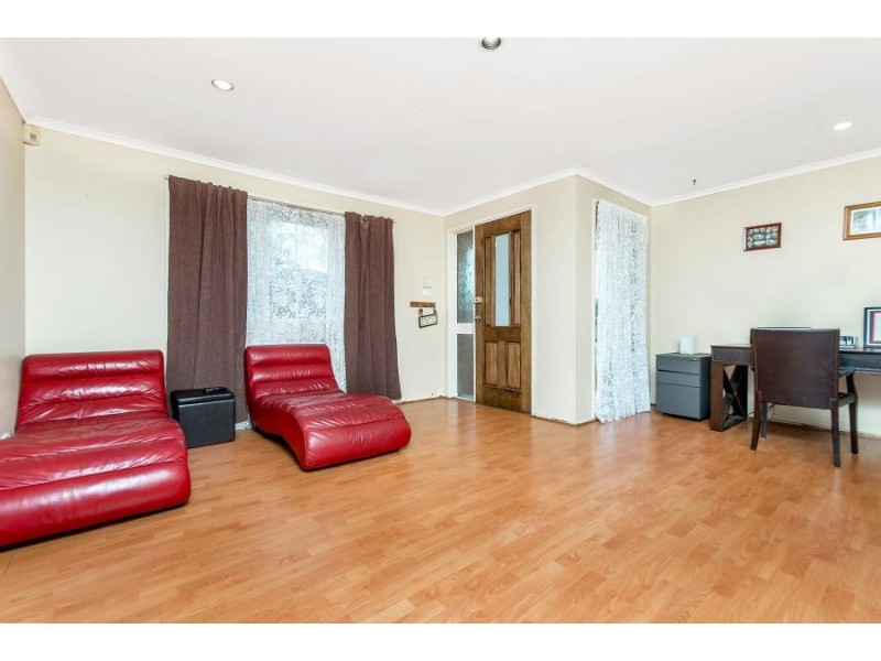 10 Fairlight Place, Woodbine NSW 2560