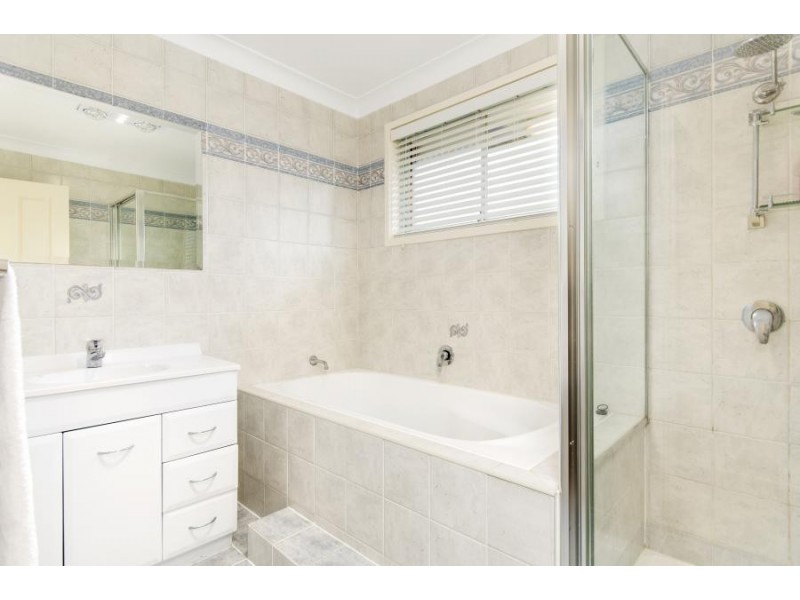 16 Ayres Crescent, Leumeah NSW 2560