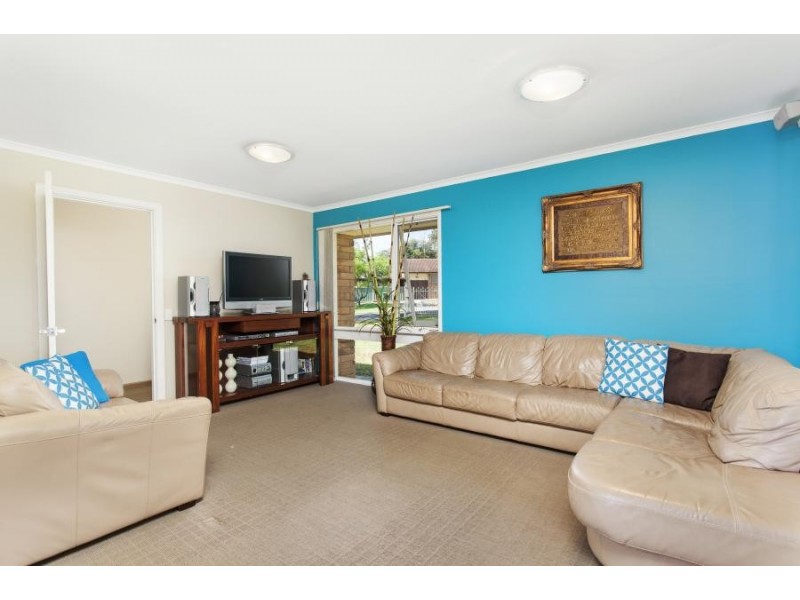 27 Jacaranda Avenue, Bradbury NSW 2560