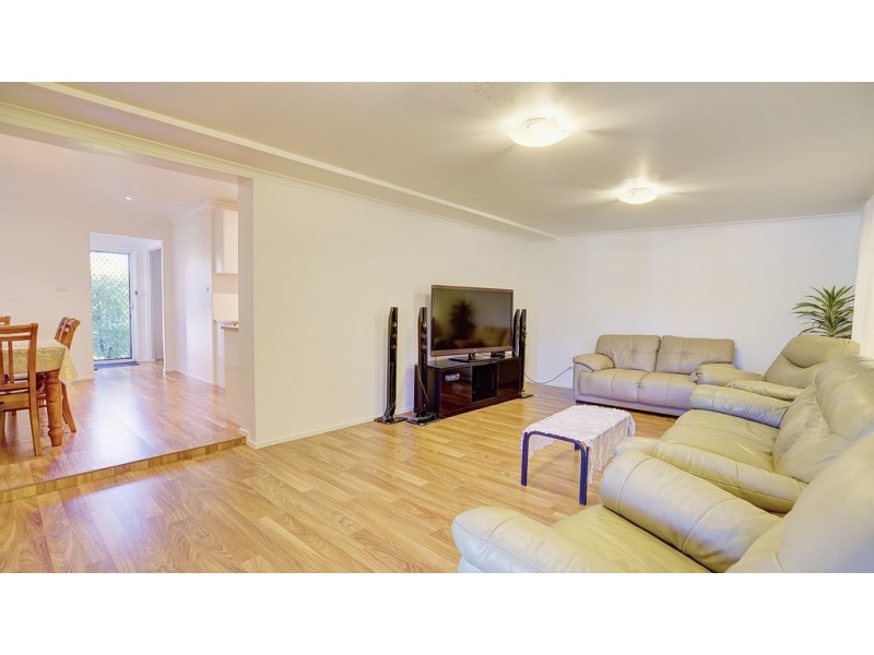 6 Glenella Way, Minto NSW 2566