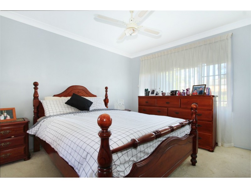 14 Ashburton Drive, Albion Park NSW 2527