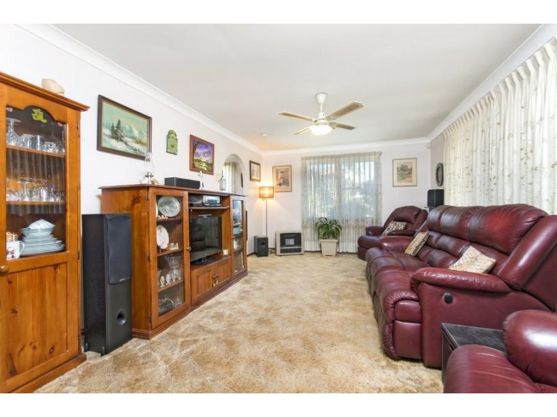 80 Queenscliff Drive, Woodbine NSW 2560