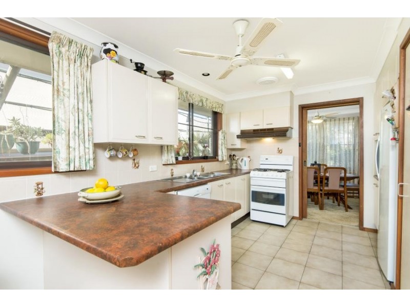 80 Queenscliff Drive, Woodbine NSW 2560