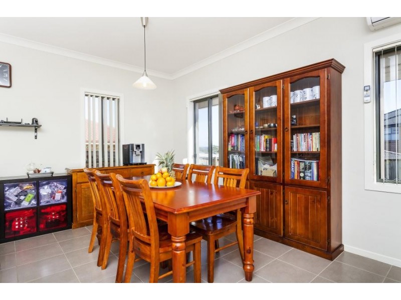 4 Trickett Street, Minto NSW 2566