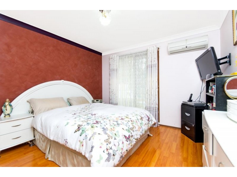 56 Jersey Parade, Minto NSW 2566