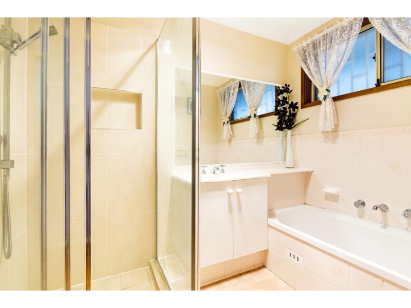 56 Jersey Parade, Minto NSW 2566