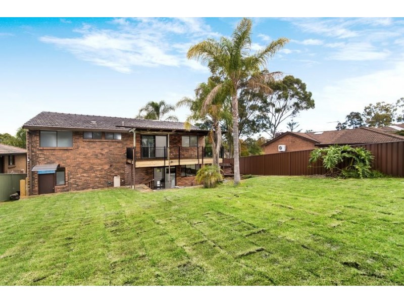 33 Fluorite Place, Eagle Vale NSW 2558