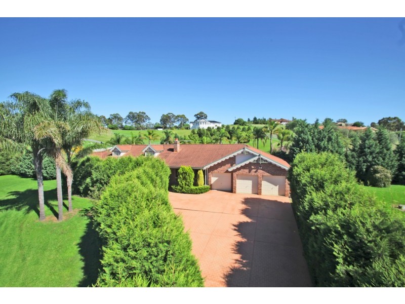 2 Gowan Place, Denham Court NSW 2565