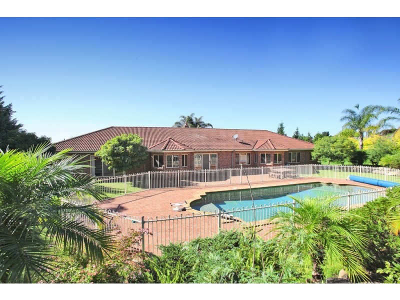 2 Gowan Place, Denham Court NSW 2565