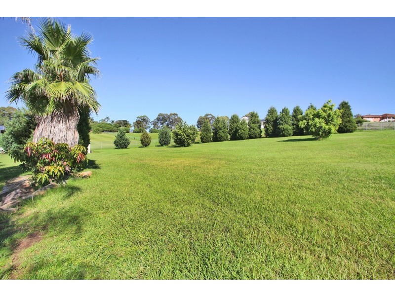 2 Gowan Place, Denham Court NSW 2565