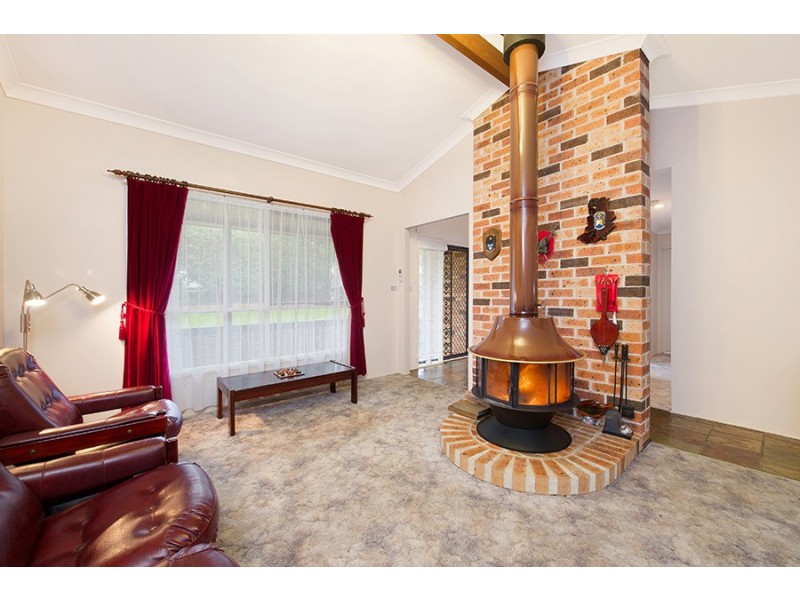 24 Burrinjuck Street, Leumeah NSW 2560
