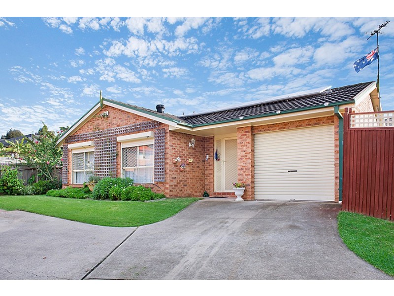 2/74 Fenton Crescent, Minto NSW 2566