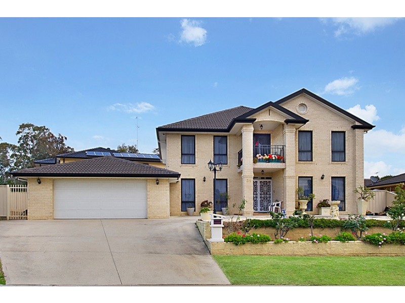 31 Fullerton Circuit, St Helens Park NSW 2560