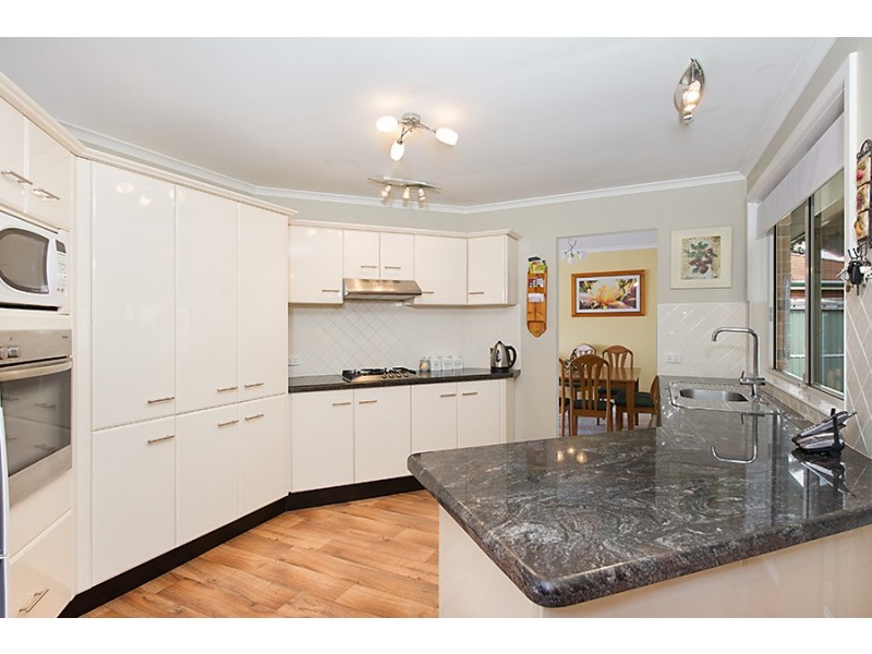 4 Jull Place, St Helens Park NSW 2560