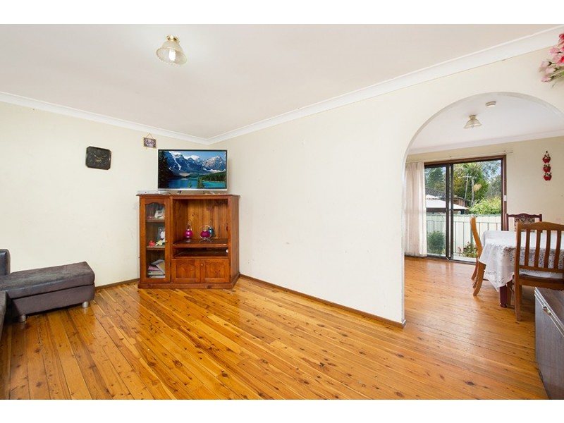 4/4 Bundy Close, Macquarie Fields NSW 2564
