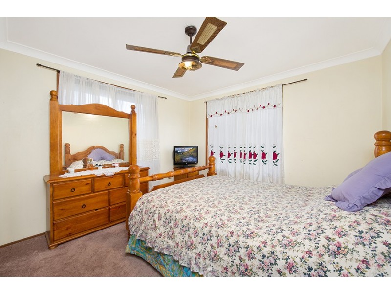 4/4 Bundy Close, Macquarie Fields NSW 2564