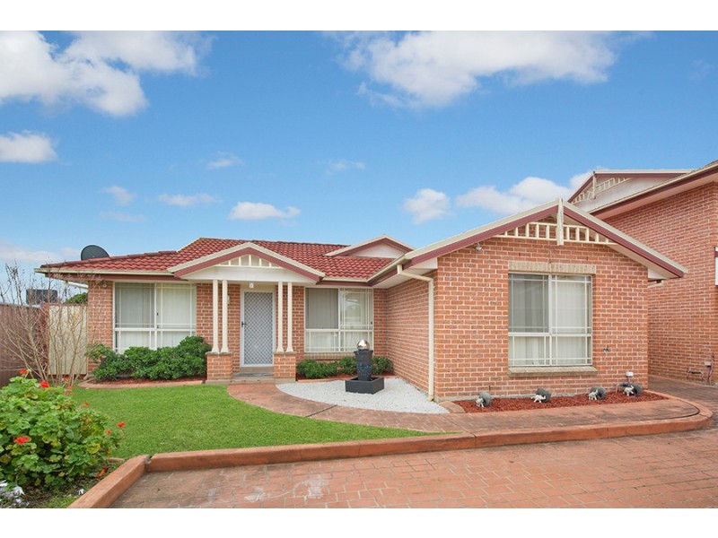 5/10 Peacock Close, Green Valley NSW 2168