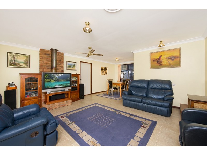 18 Underwood Street, Minto NSW 2566