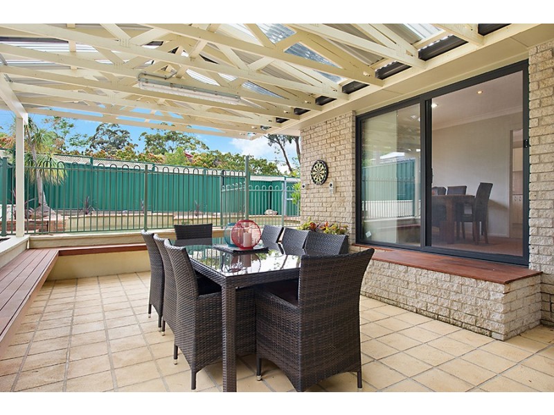 61 Pinaroo Crescent, Bradbury NSW 2560