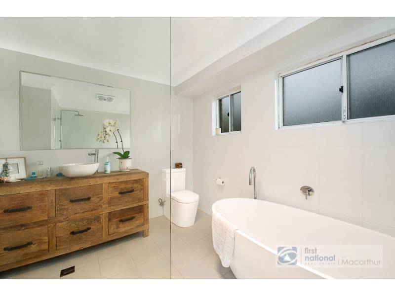 95 Helicia Road, Macquarie Fields NSW 2564