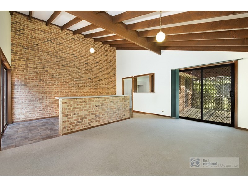 2/72 Cornelian Avenue, Eagle Vale NSW 2558