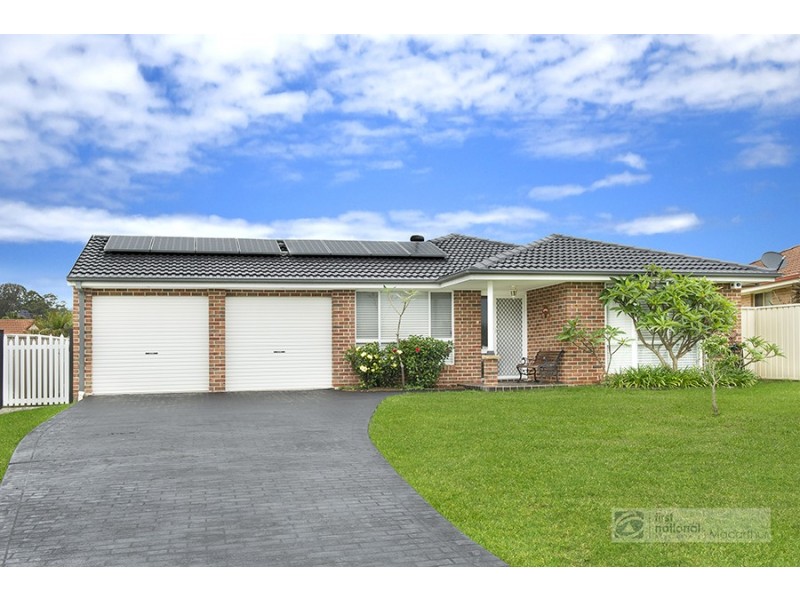 3 Greenwood Place, St Helens Park NSW 2560