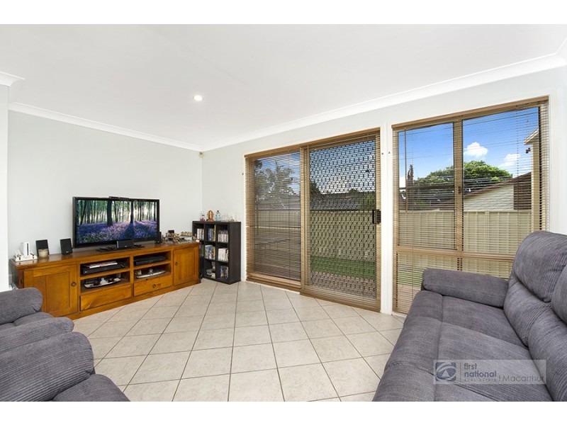 9 Cowan Place, St Helens Park NSW 2560