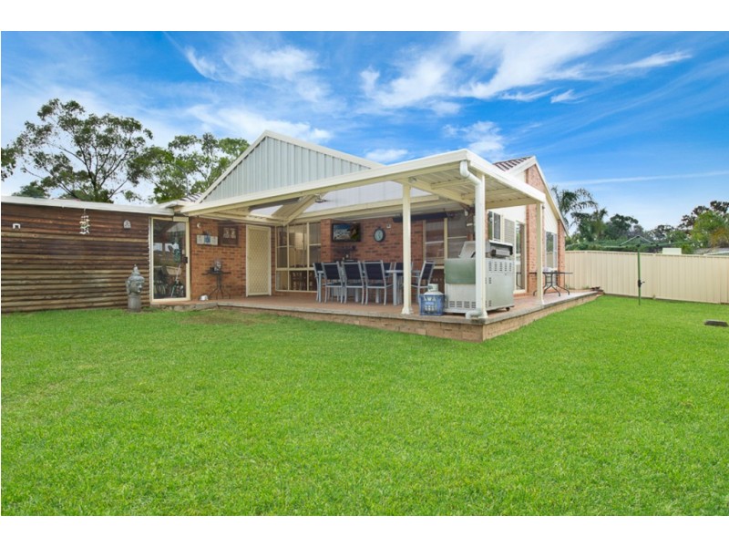 9 Cowan Place, St Helens Park NSW 2560