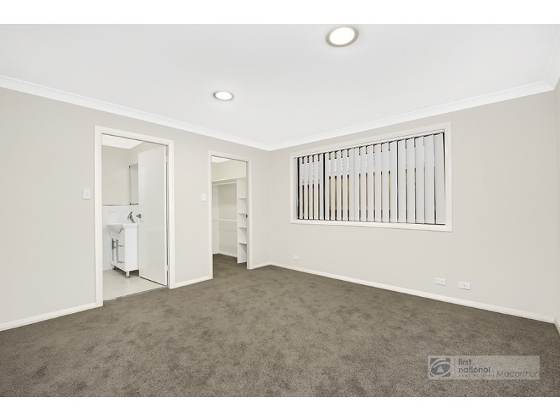 31 Dalrymple Street, Minto NSW 2566