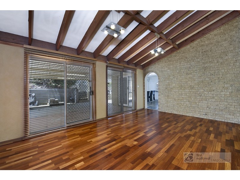 5 Jaf Place, Blairmount NSW 2559