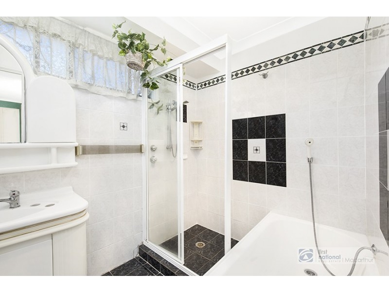 9 Crozier Street, Eagle Vale NSW 2558