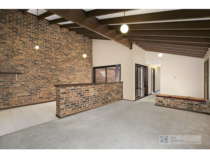 74b Cornelian Avenue, Eagle Vale NSW 2558