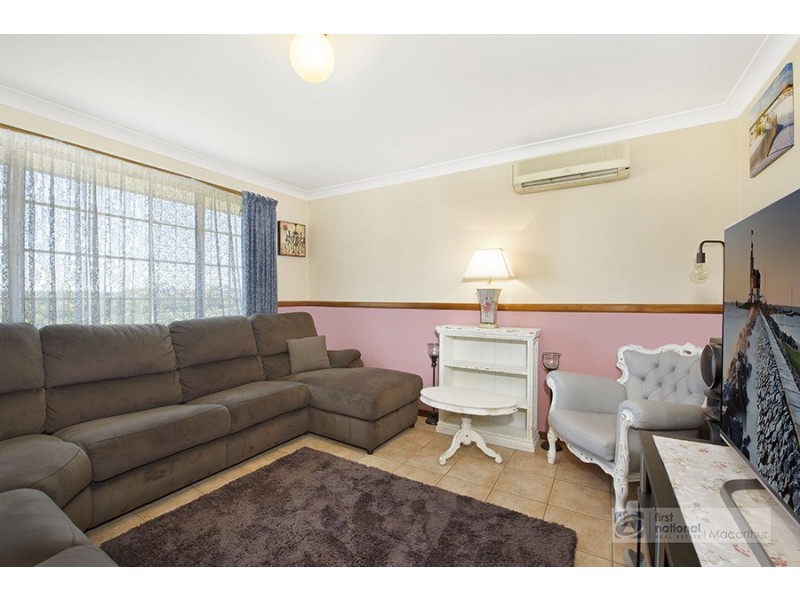 1/13 Cipolin Close, Eagle Vale NSW 2558