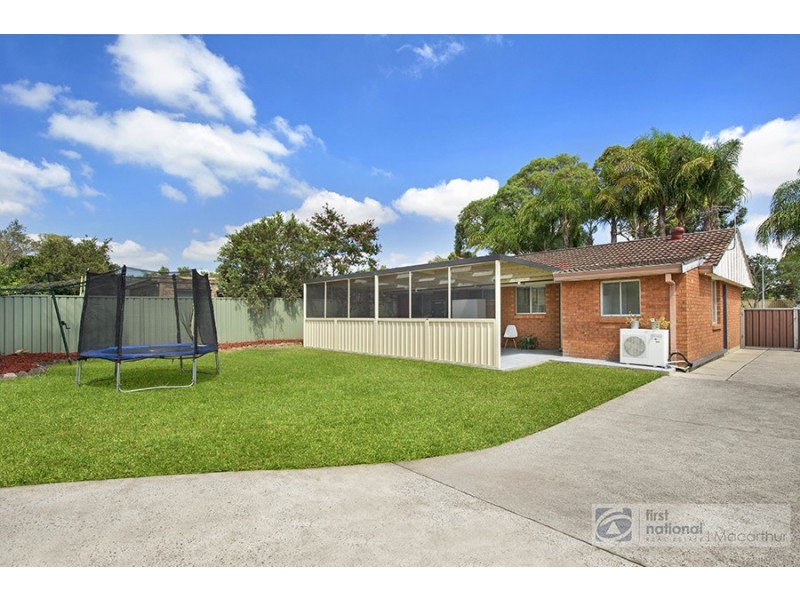 10 Frontignan Street, Eschol Park NSW 2558