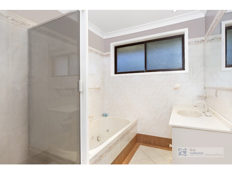 15 Flynn Crescent, Leumeah NSW 2560