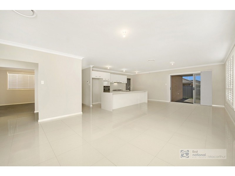 40 McKenzie Boulevard, Gregory Hills NSW 2557