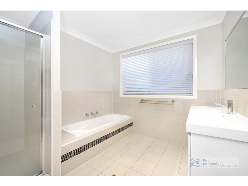 40 McKenzie Boulevard, Gregory Hills NSW 2557