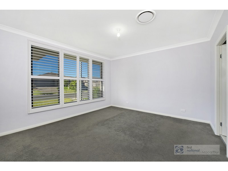 40 McKenzie Boulevard, Gregory Hills NSW 2557