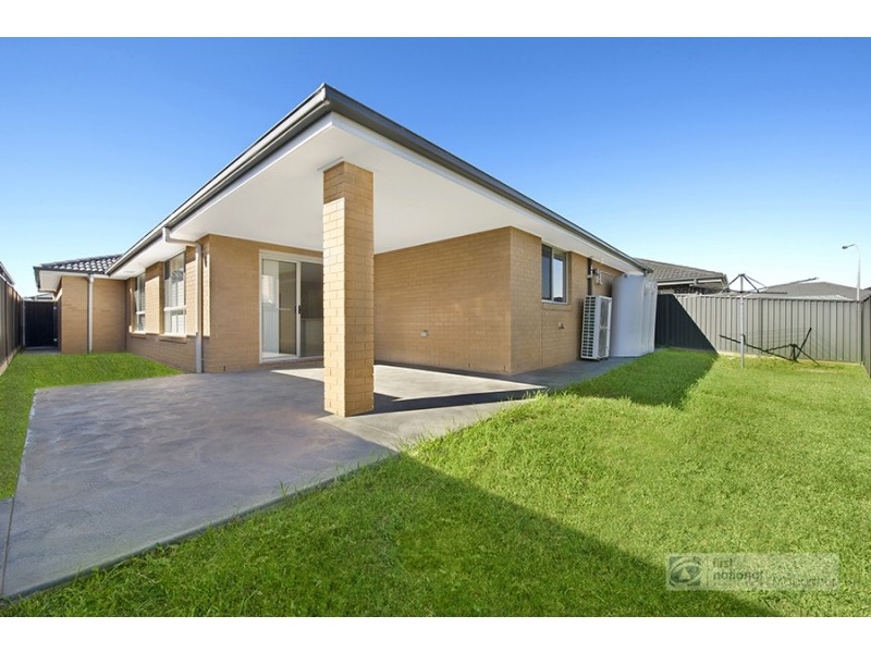 40 McKenzie Boulevard, Gregory Hills NSW 2557